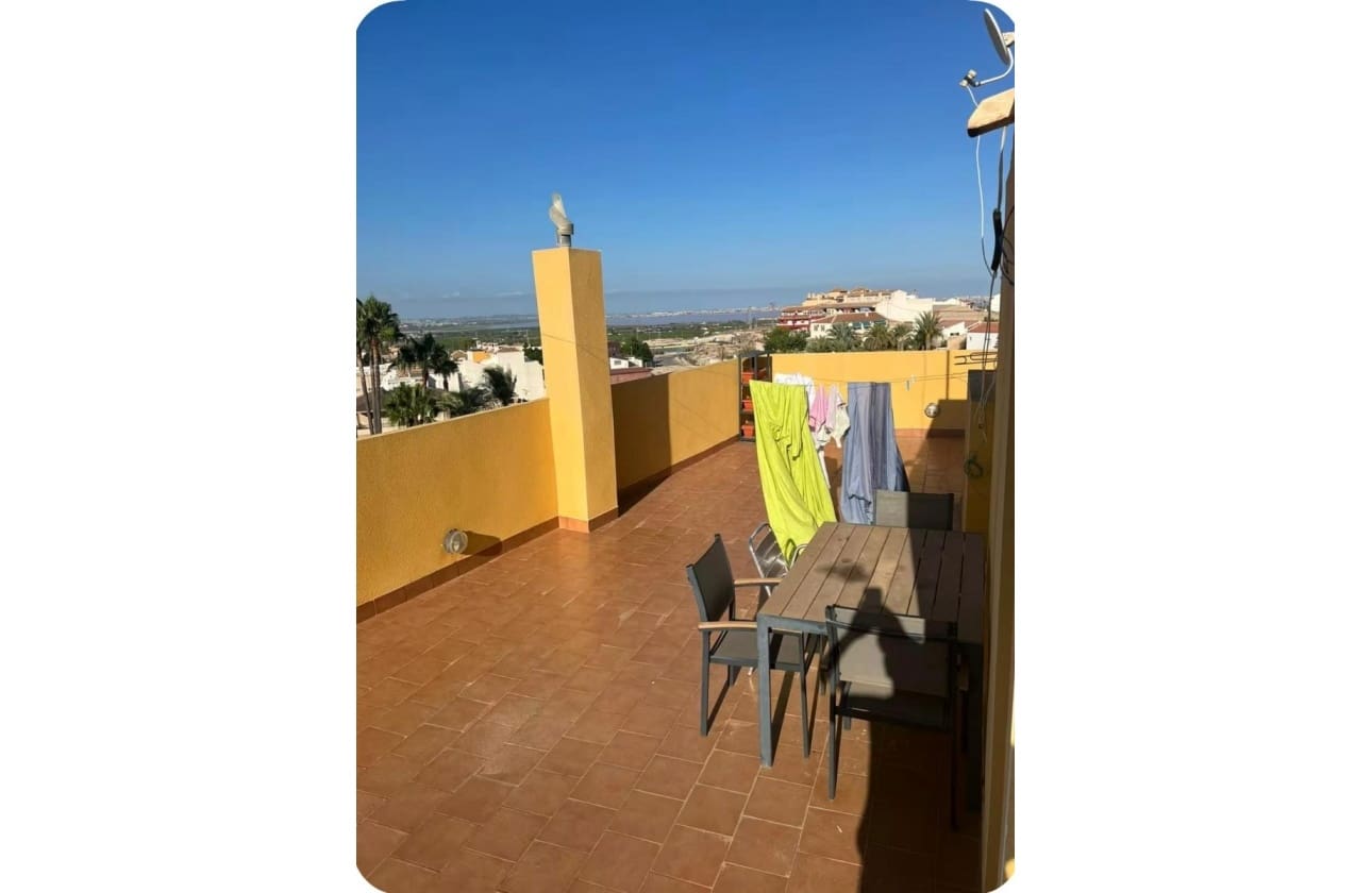6 bedroom Apartment for sale in San Miguel de Salinas - € 270,000 (Ref: 9844037)