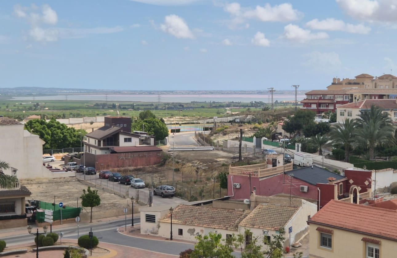 6 bedroom Apartment for sale in San Miguel de Salinas - € 270,000 (Ref: 9844037)