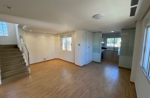 3 Zimmer Villa zu verkaufen in La Marquesa, Rojales mit Pool Garage - 420.000 € (Ref: 9850418)
