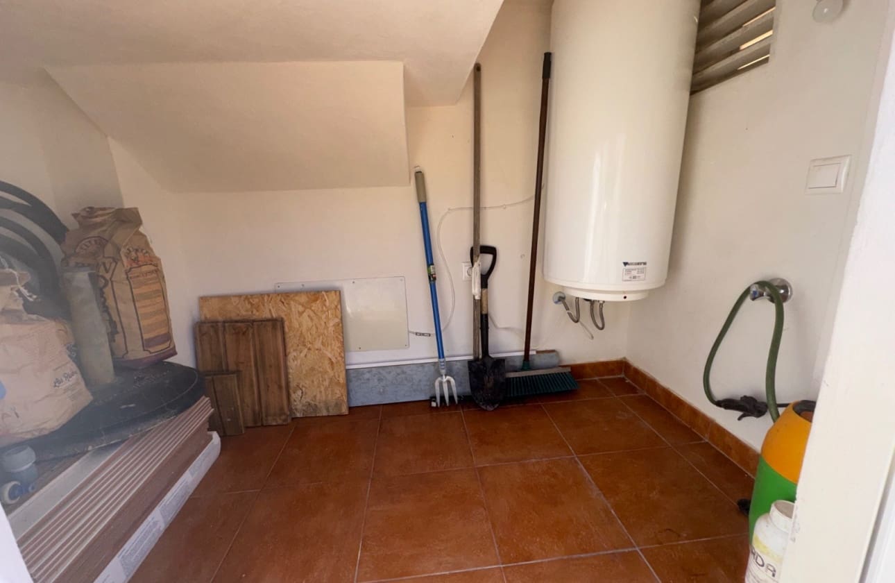 3 bedroom Villa for sale in La Marquesa with pool garage - € 420,000 (Ref: 9850418)