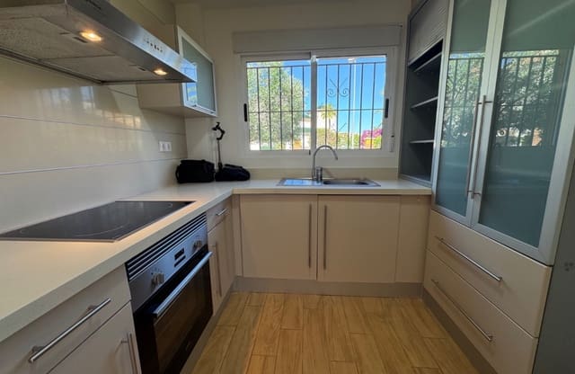 3 Zimmer Villa zu verkaufen in La Marquesa, Rojales mit Pool Garage - 420.000 € (Ref: 9850418)
