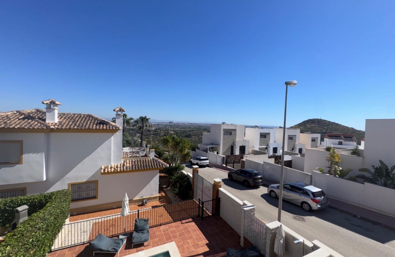 3 bedroom Villa for sale in La Marquesa with pool garage - € 420,000 (Ref: 9850418)