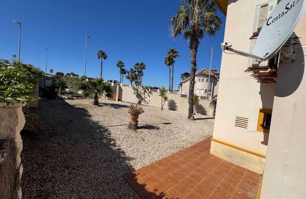 3 bedroom Villa for sale in La Marquesa with pool garage - € 420,000 (Ref: 9850418)