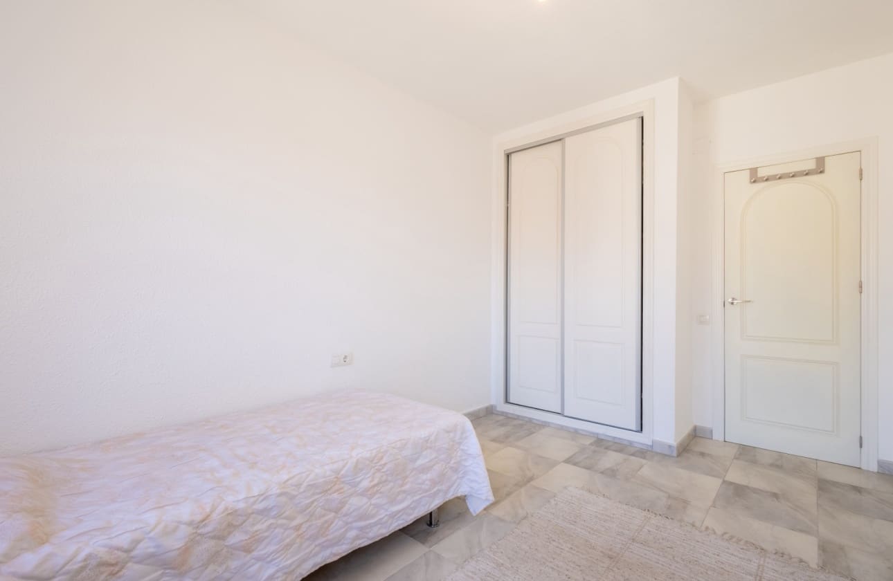 3 makuuhuone Ranta-asunto myytävänä paikassa La Mata - 249 000 € (Ref: 9854647)