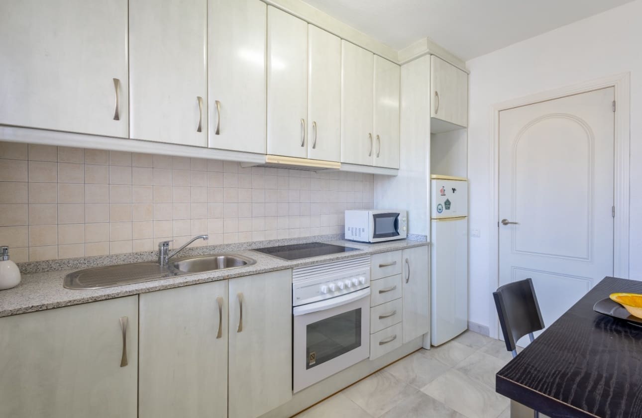 3 makuuhuone Ranta-asunto myytävänä paikassa La Mata - 249 000 € (Ref: 9854647)