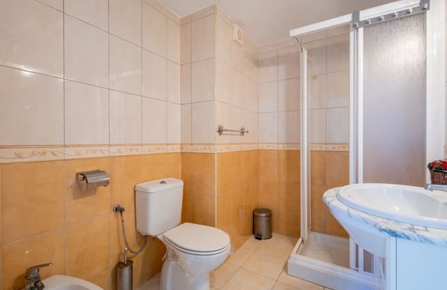 3 bedroom Beach Apartment for sale in Gaspar Perelló, Torrevieja - € 249,000 (Ref: 9854647)