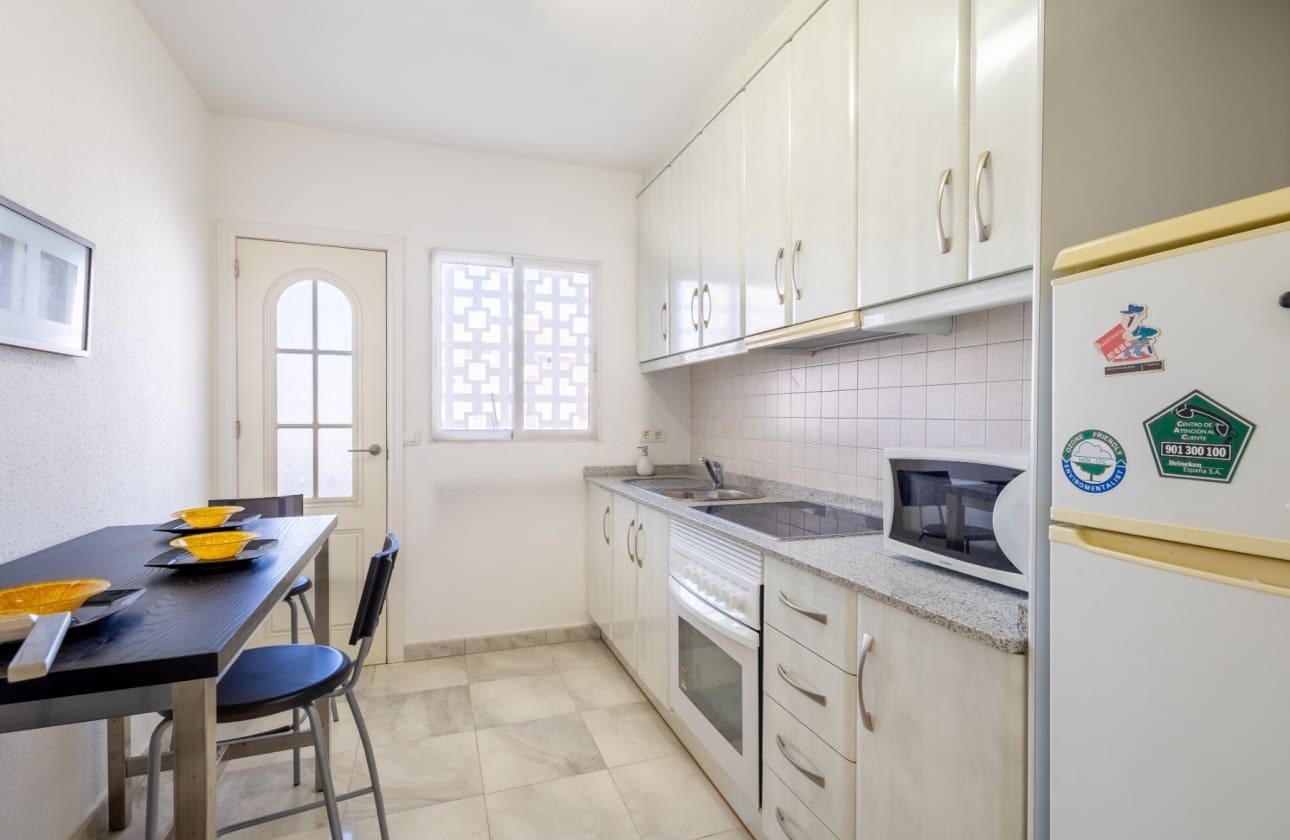 3 makuuhuone Ranta-asunto myytävänä paikassa La Mata - 249 000 € (Ref: 9854647)