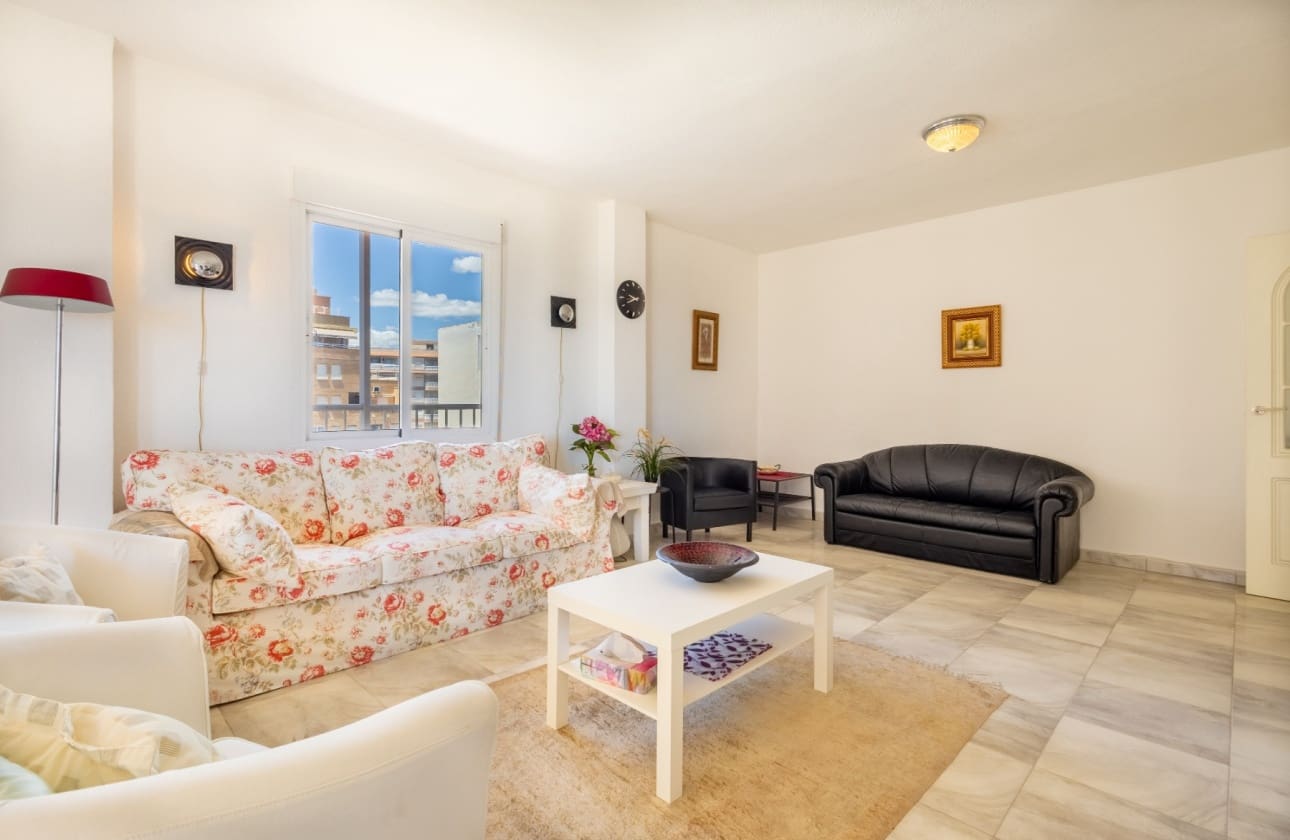 3 makuuhuone Ranta-asunto myytävänä paikassa La Mata - 249 000 € (Ref: 9854647)