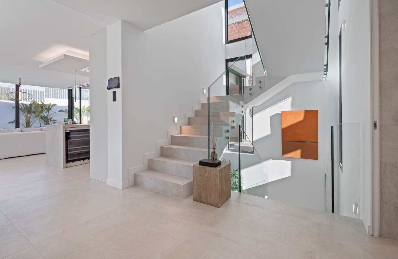 4 sypialnia Willa na sprzedaż w Benidorm - 2 000 000 € (Ref: 9858296)