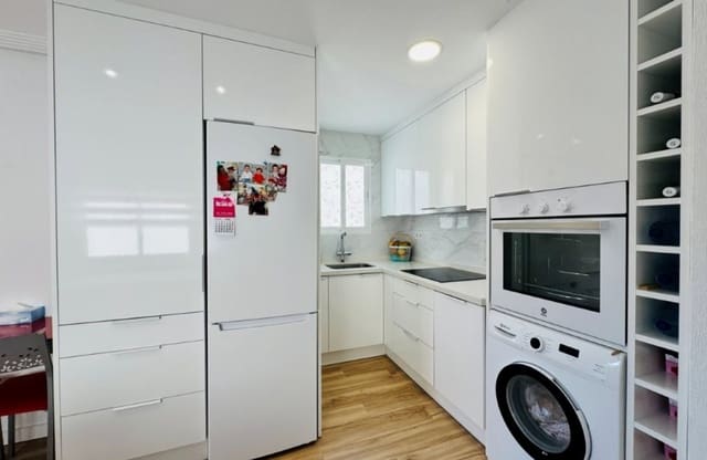 Apartamento de 2 habitaciones en Las Viñas, Guardamar del Segura en venta - 169.000 € (Ref: 9858304)