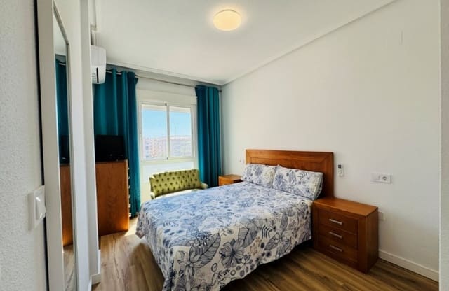 Apartamento de 2 habitaciones en Las Viñas, Guardamar del Segura en venta - 169.000 € (Ref: 9858304)