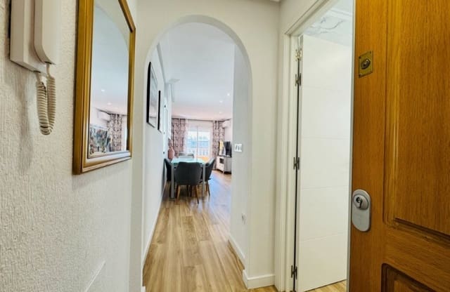 Apartamento de 2 habitaciones en Las Viñas, Guardamar del Segura en venta - 169.000 € (Ref: 9858304)