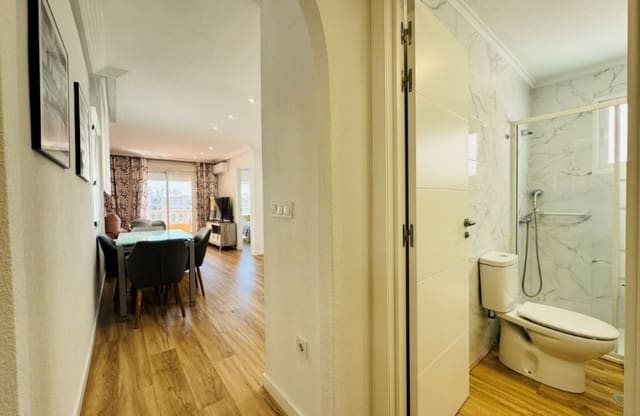Apartamento de 2 habitaciones en Las Viñas, Guardamar del Segura en venta - 169.000 € (Ref: 9858304)