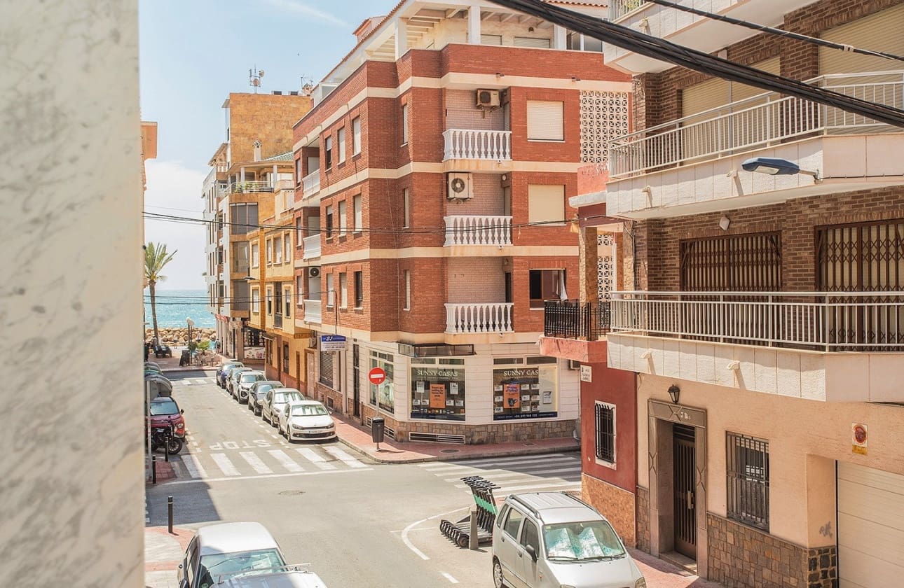 5 soverom Hus til salgs i Torrevieja - € 249 000 (Ref: 9858731)