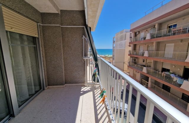 3 bedroom Apartment for sale in Guardamar Playa, Guardamar del Segura - € 195,000 (Ref: 9860693)