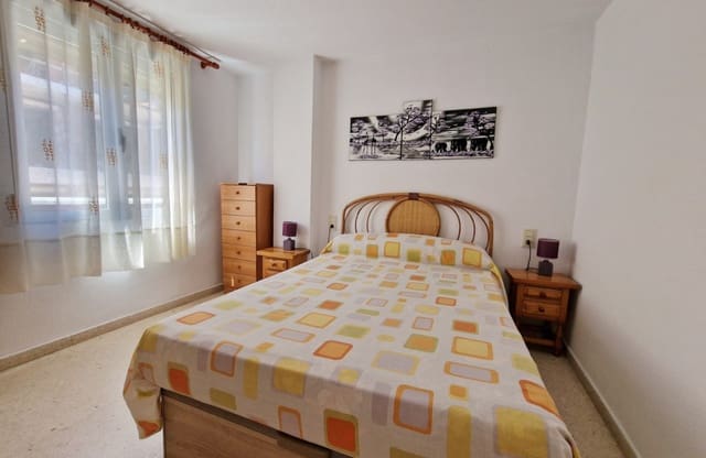 3 bedroom Apartment for sale in Guardamar Playa, Guardamar del Segura - € 195,000 (Ref: 9860693)