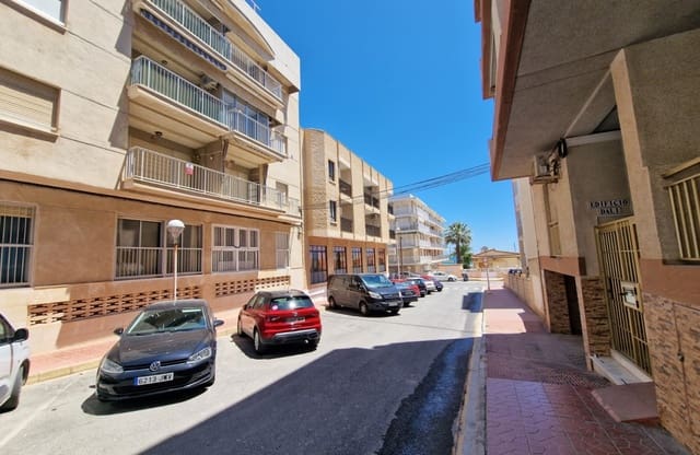 3 bedroom Apartment for sale in Guardamar Playa, Guardamar del Segura - € 195,000 (Ref: 9860693)