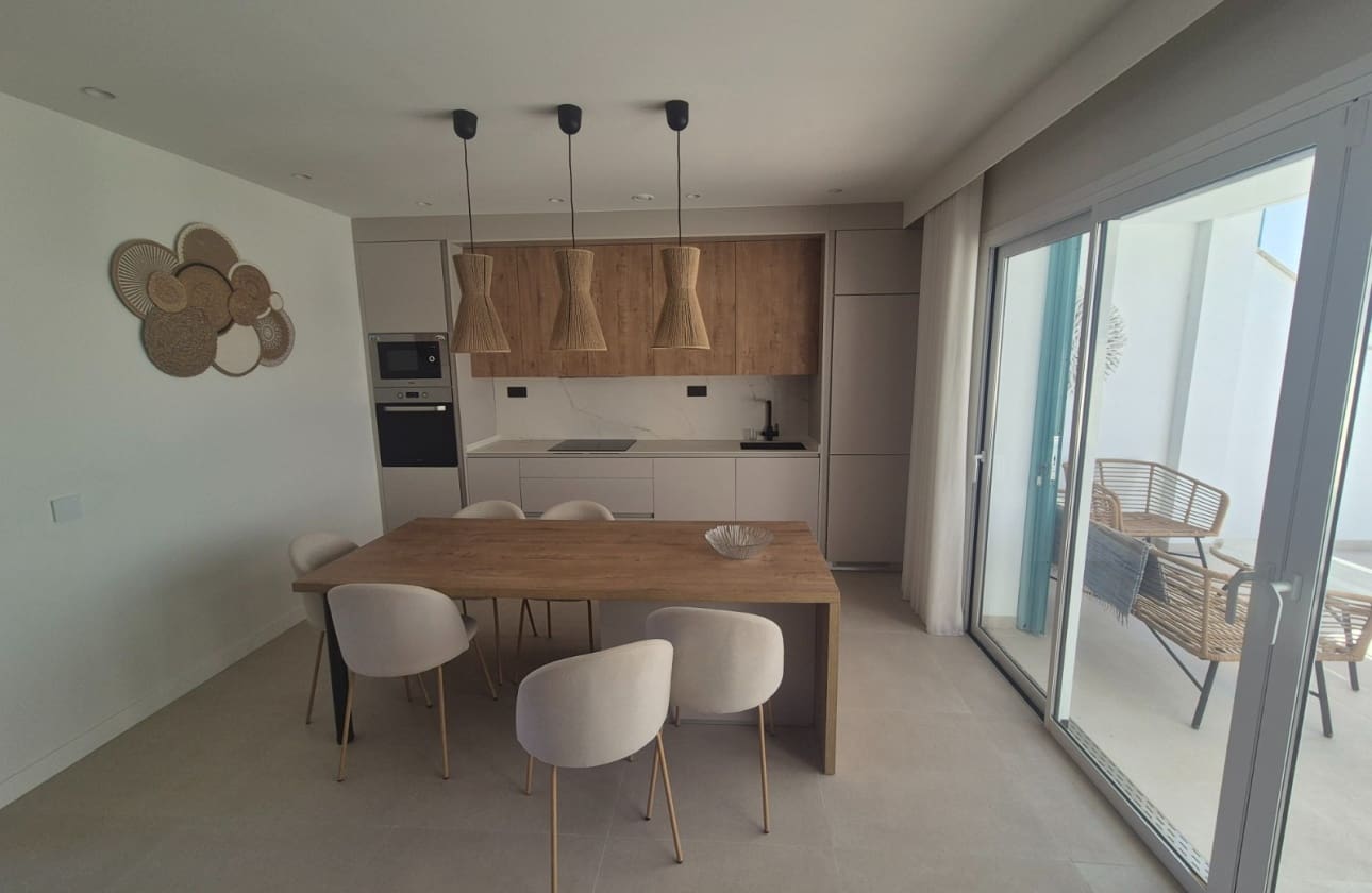 3 slaapkamer Bungalow te koop in Torre de la Horadada met zwembad garage - € 385.000 (Ref: 9866112)