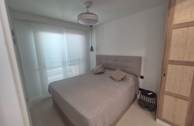 Bungalow de 3 habitaciones en Torre de la Horadada, Pilar de la Horadada en venta con piscina garaje - 385.000 € (Ref: 9866112)