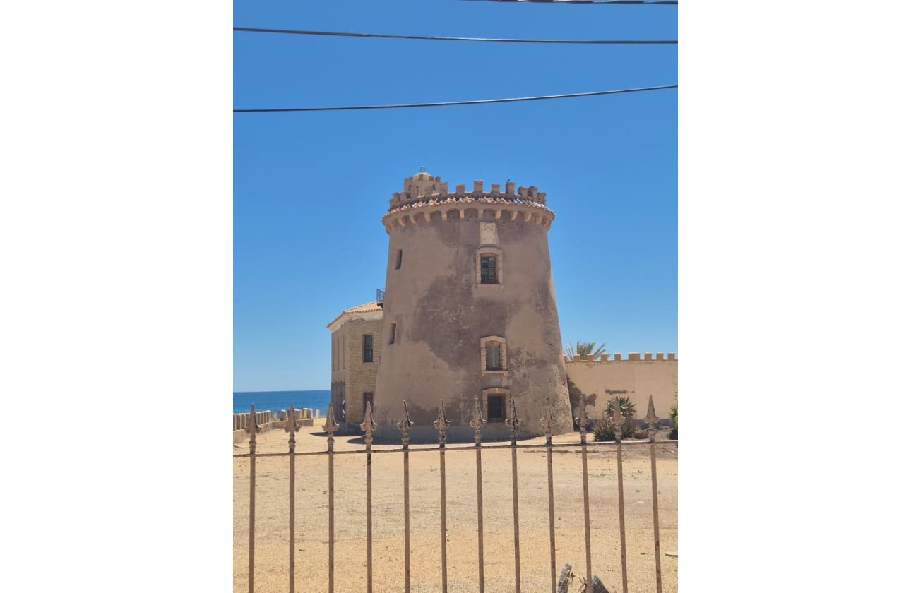 3 slaapkamer Bungalow te koop in Torre de la Horadada met zwembad garage - € 385.000 (Ref: 9866112)