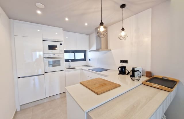 Ático de 3 habitaciones en El Raso, Guardamar del Segura en venta con piscina - 309.950 € (Ref: 9866113)