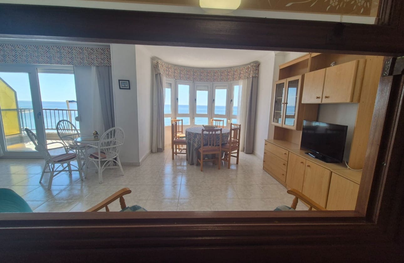 3 sovrum Strandlägenhet till salu i Torrevieja med garage - 350 000 € (Ref: 9872302)