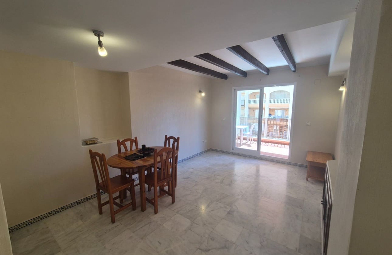 2 quarto Apartamento para venda em Torrevieja com piscina - 186 000 € (Ref: 9872303)