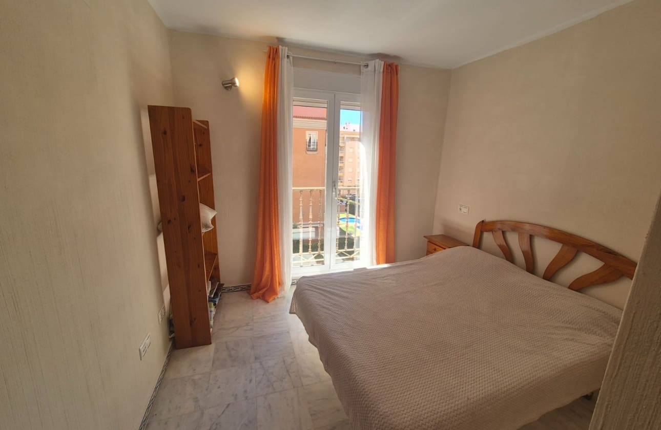 2 quarto Apartamento para venda em Torrevieja com piscina - 186 000 € (Ref: 9872303)