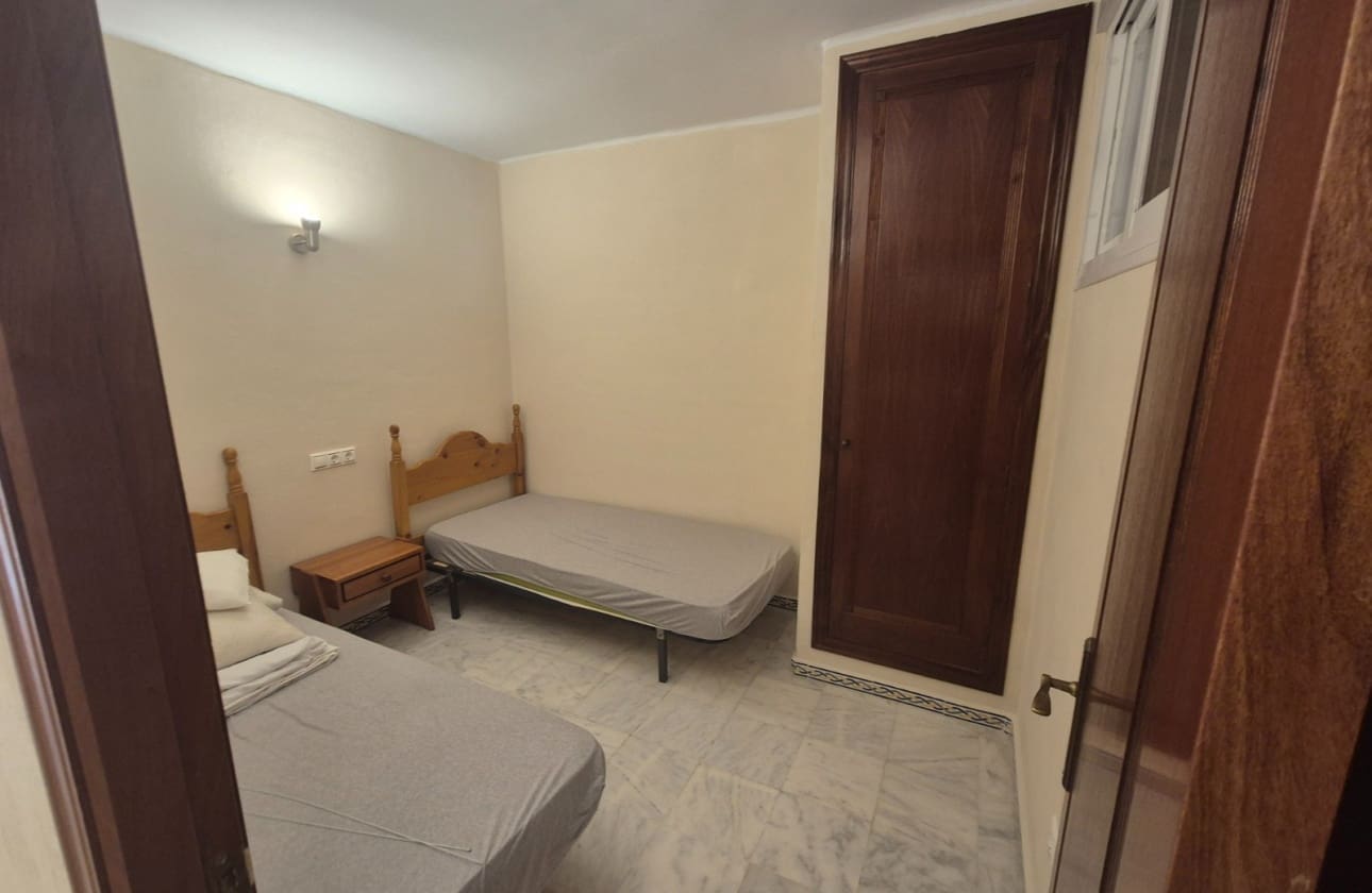 2 quarto Apartamento para venda em Torrevieja com piscina - 186 000 € (Ref: 9872303)