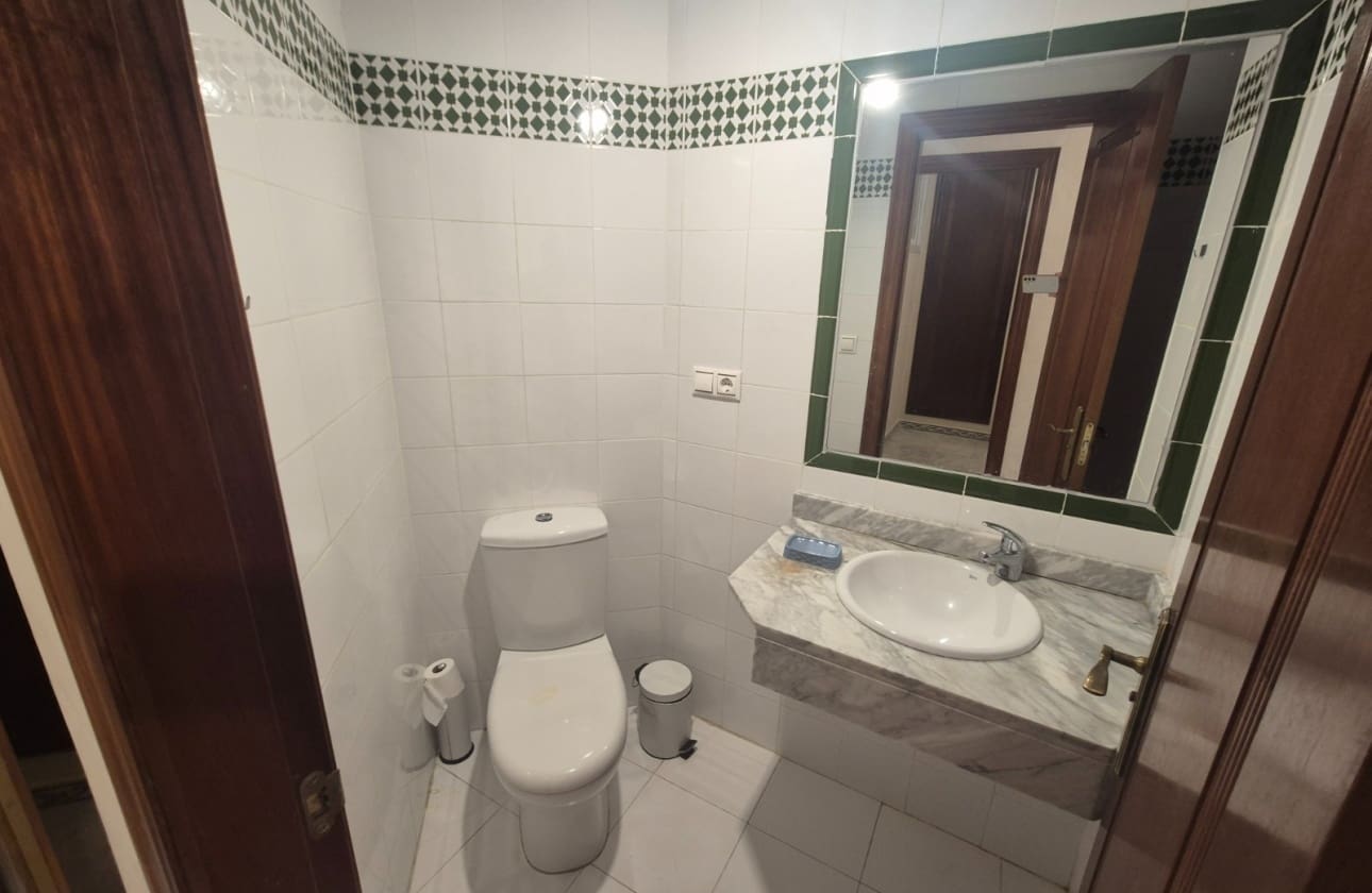 2 quarto Apartamento para venda em Torrevieja com piscina - 186 000 € (Ref: 9872303)