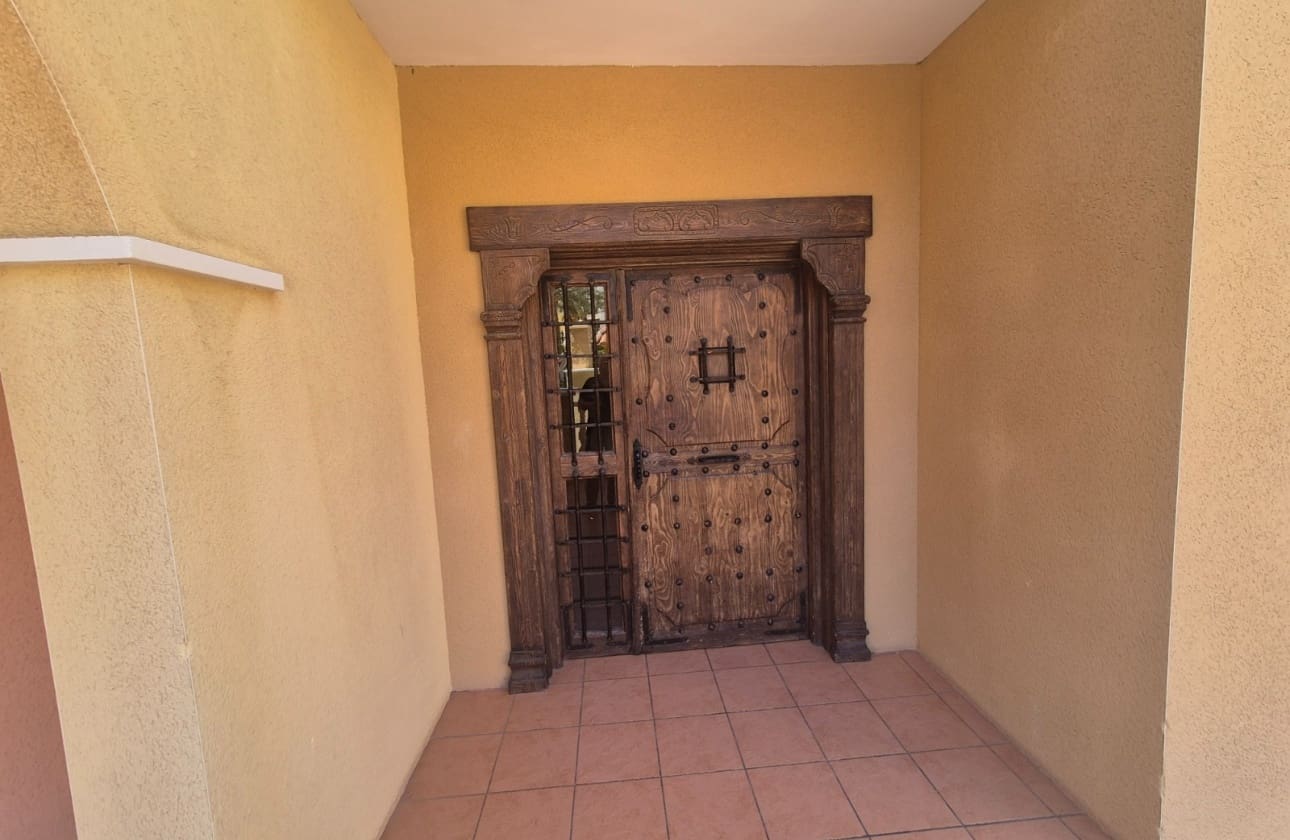 2 quarto Apartamento para venda em Torrevieja com piscina - 186 000 € (Ref: 9872303)