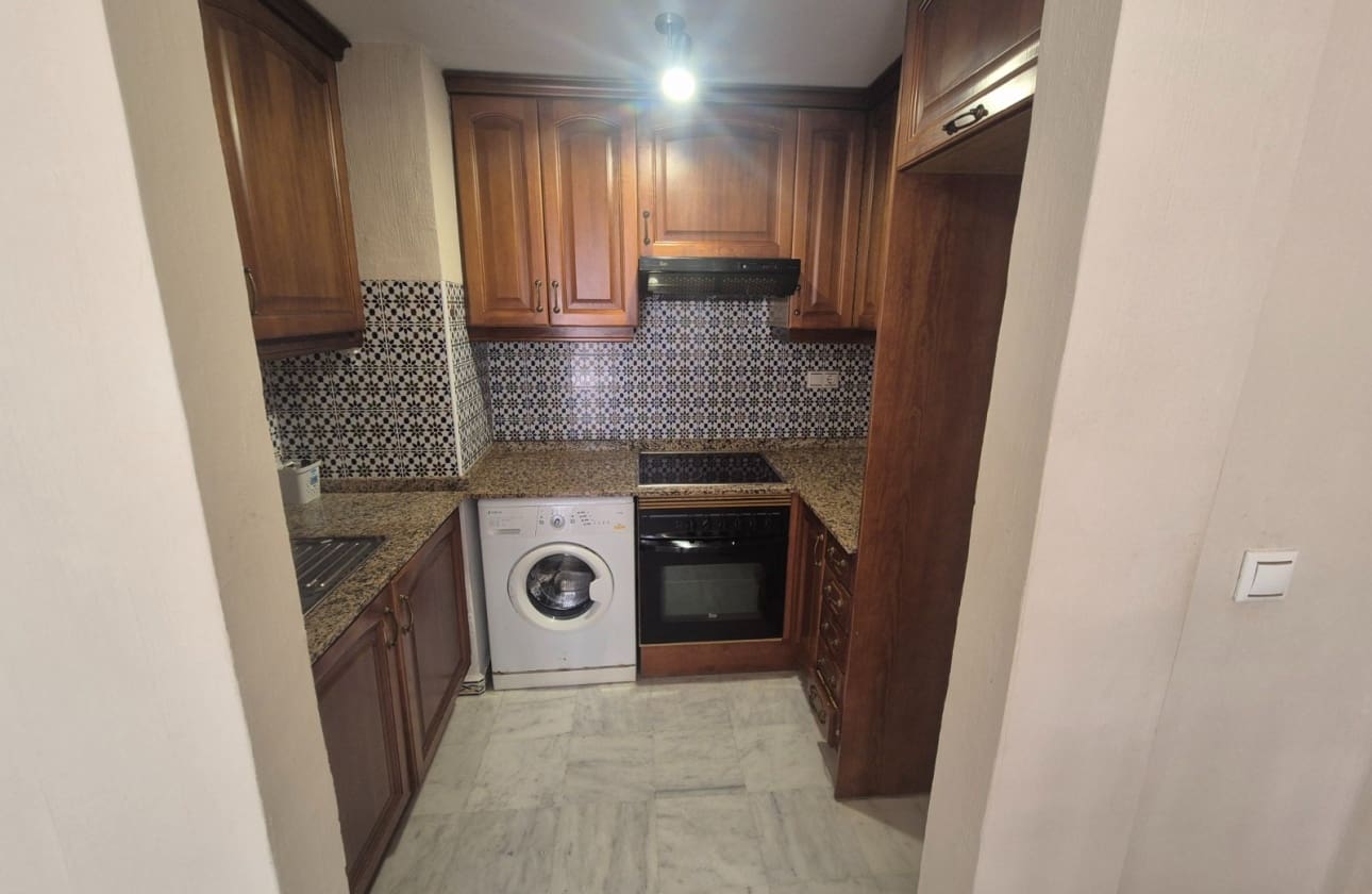 2 quarto Apartamento para venda em Torrevieja com piscina - 186 000 € (Ref: 9872303)