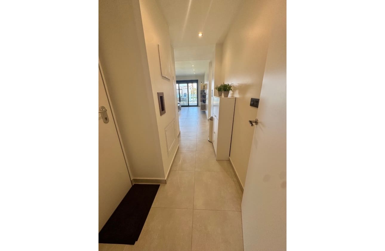 2 Zimmer Apartment zu verkaufen in El Raso mit Pool - 289.000 € (Ref: 9913796)