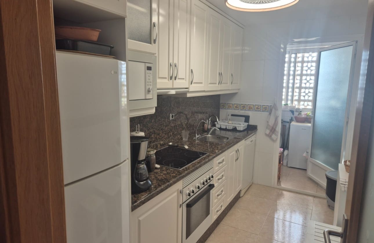 3 quarto Apartamento para venda em La Mata com piscina garagem - 336 000 € (Ref: 9939133)