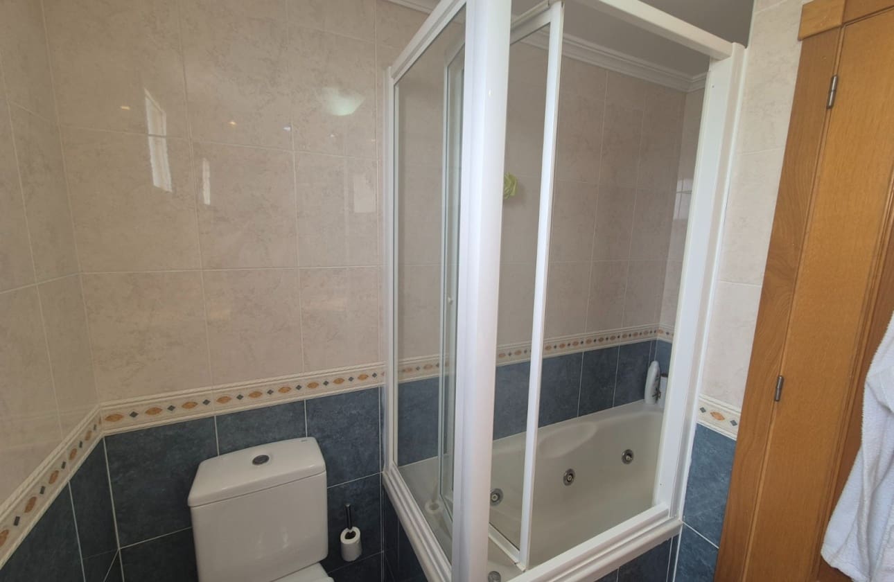 3 quarto Apartamento para venda em La Mata com piscina garagem - 336 000 € (Ref: 9939133)