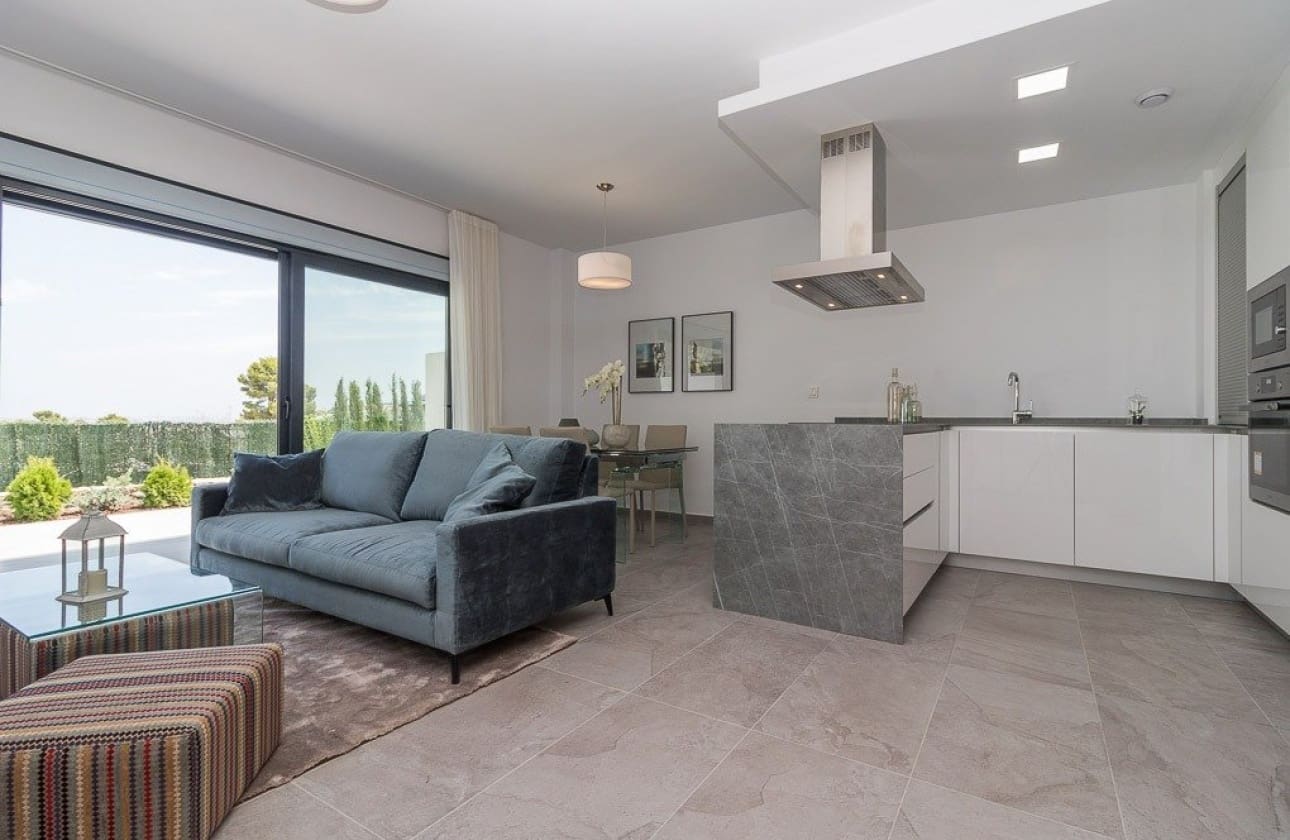 3 bedroom Bungalow for sale in Los Balcones with pool - € 350,000 (Ref: 9961224)