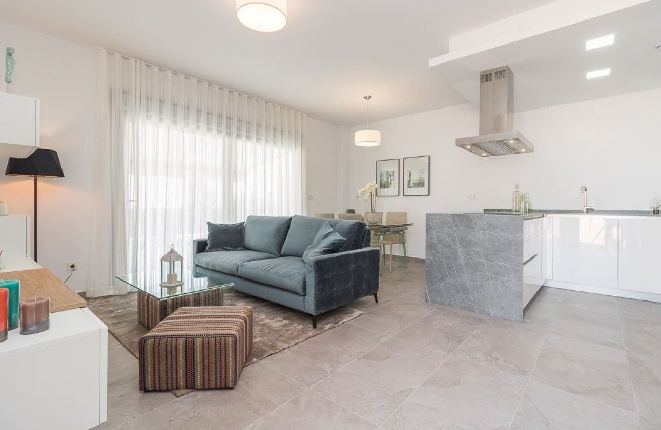 3 bedroom Bungalow for sale in Los Balcones with pool - € 350,000 (Ref: 9961224)