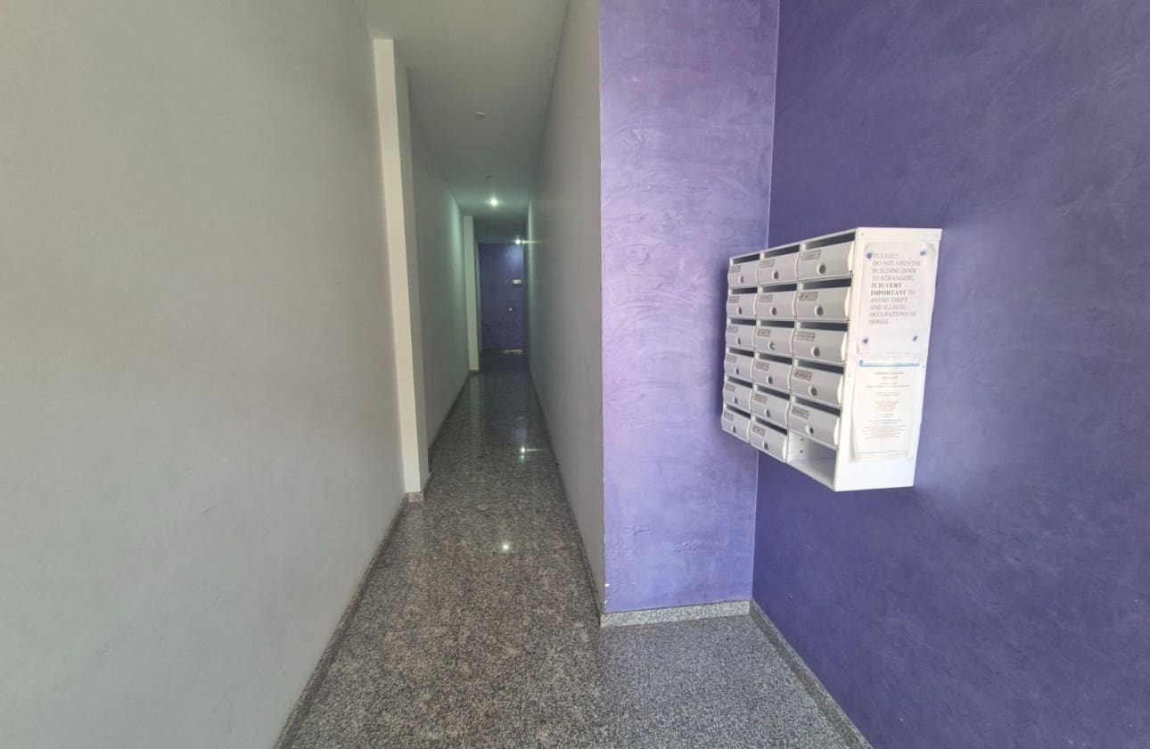 5 slaapkamer Appartement te koop in Torrevieja - € 175.000 (Ref: 9964035)