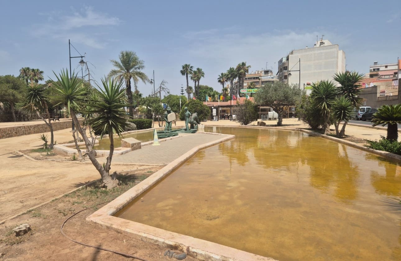 5 slaapkamer Appartement te koop in Torrevieja - € 175.000 (Ref: 9964035)