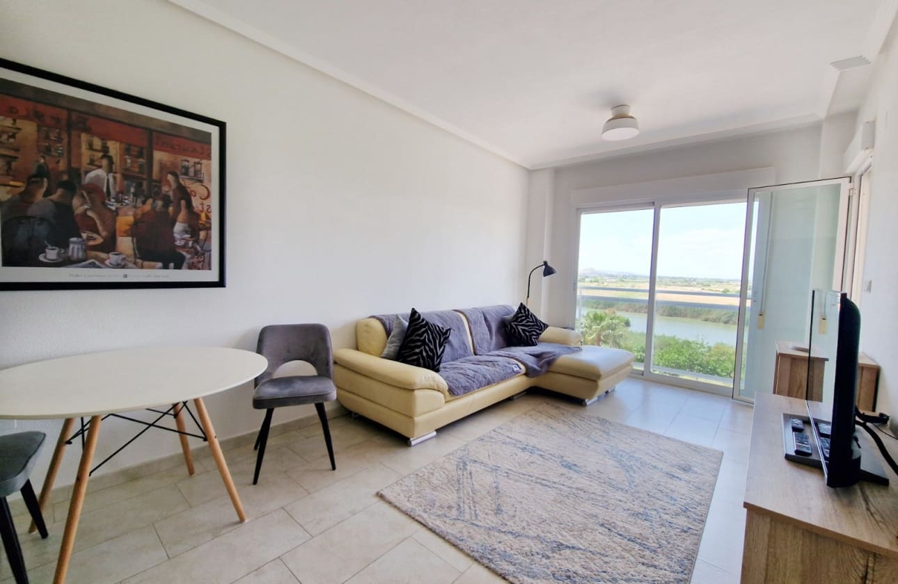 2 soveværelse Lejlighed til salg i Guardamar del Segura med swimmingpool - € 183.500 (Ref: 9970880)