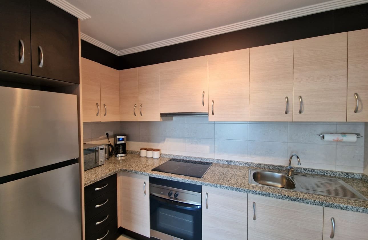 2 soveværelse Lejlighed til salg i Guardamar del Segura med swimmingpool - € 183.500 (Ref: 9970880)