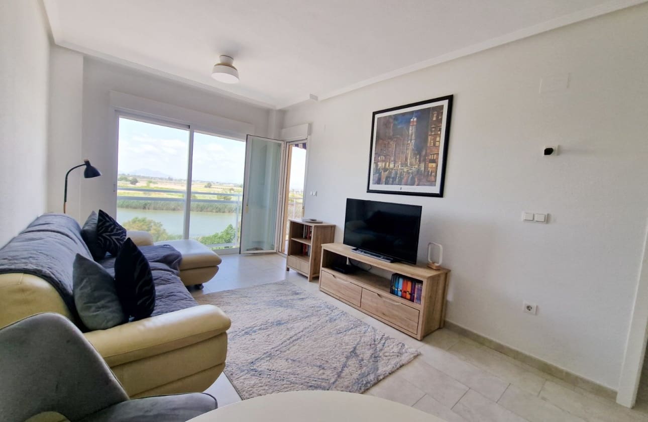 2 soveværelse Lejlighed til salg i Guardamar del Segura med swimmingpool - € 183.500 (Ref: 9970880)