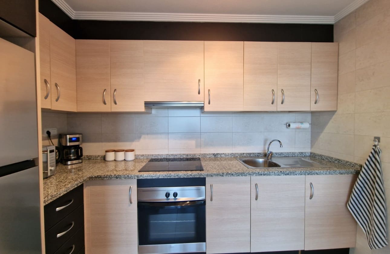 2 soveværelse Lejlighed til salg i Guardamar del Segura med swimmingpool - € 183.500 (Ref: 9970880)
