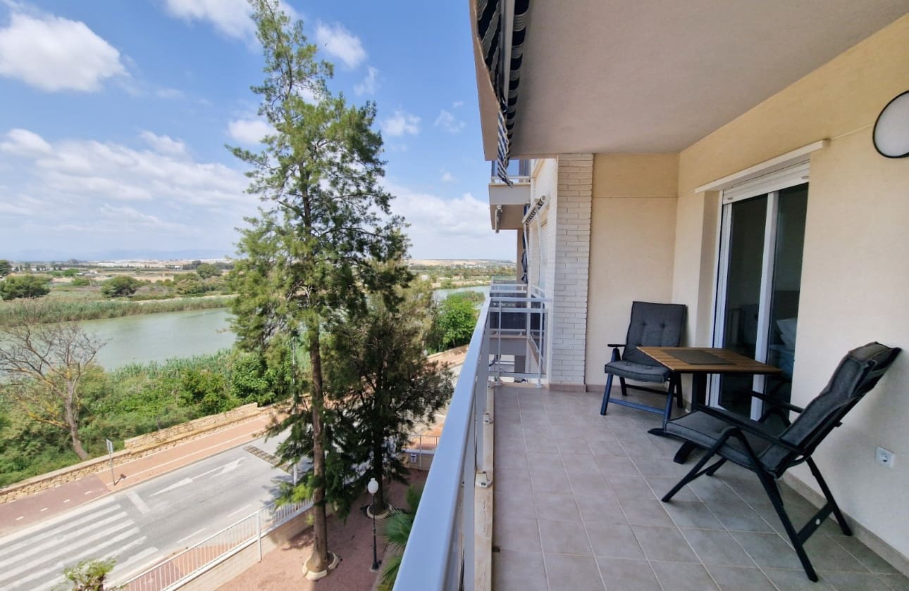 2 soveværelse Lejlighed til salg i Guardamar del Segura med swimmingpool - € 183.500 (Ref: 9970880)