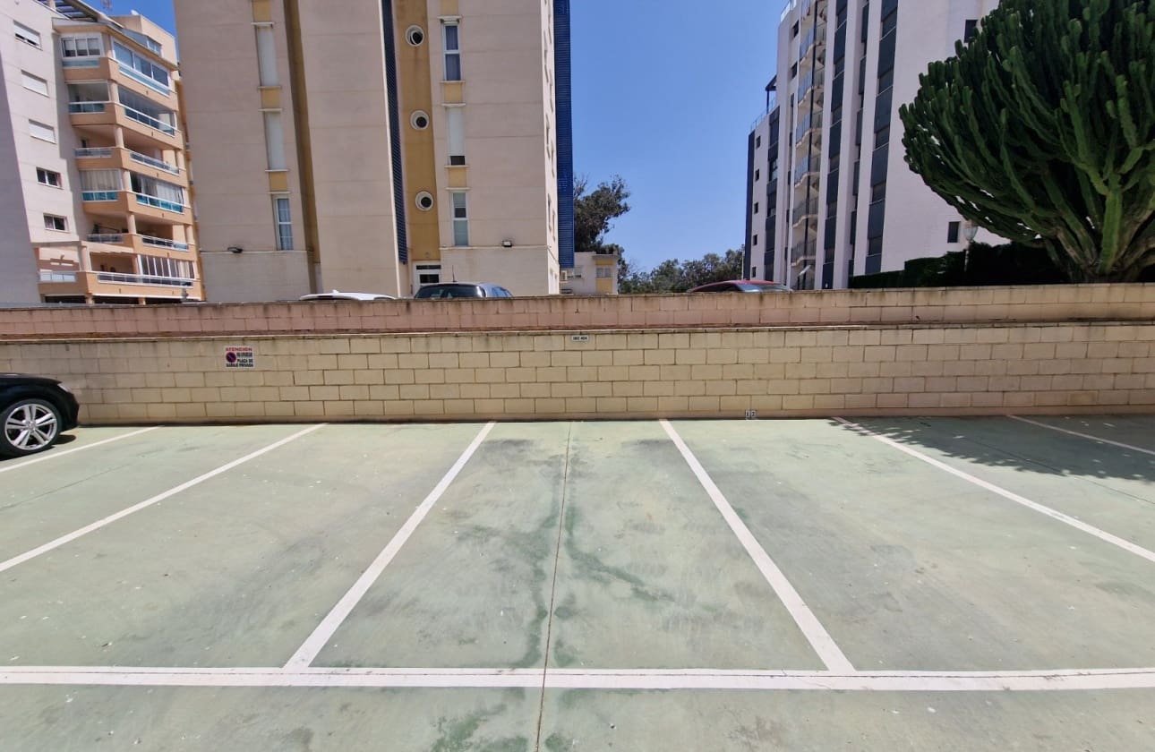2 soveværelse Lejlighed til salg i Guardamar del Segura med swimmingpool - € 183.500 (Ref: 9970880)