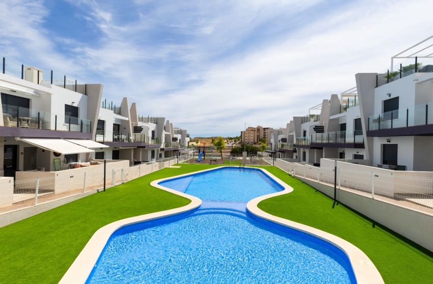 2 quarto Apartamento para venda em San Miguel de Salinas com piscina - 212 000 € (Ref: 10004513)