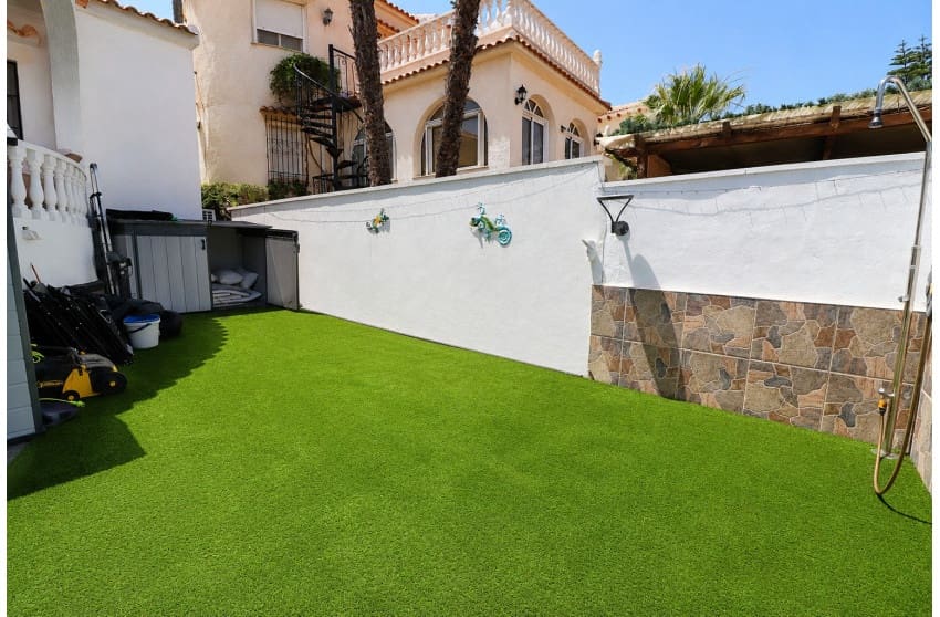 2 bedroom Villa for sale in Orihuela Costa with pool - € 259,950 (Ref: 10004515)
