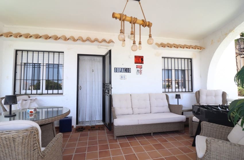 2 bedroom Villa for sale in Orihuela Costa with pool - € 259,950 (Ref: 10004515)