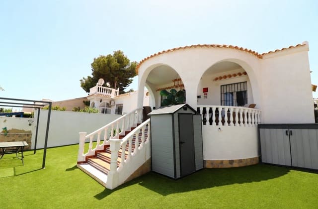 2 bedroom Villa for sale in Blue Lagoon with pool - € 259,950 (Ref: 10004515)