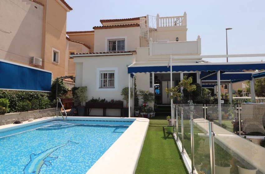 4 sypialnia Willa na sprzedaż w Algorfa z basenem - 325 000 € (Ref: 10004516)
